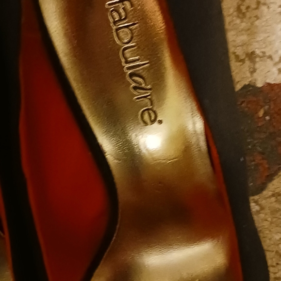 FABULAIRE WOMEN BLACK SUEDE DRESS HEELS SHOES SIZE 9 (MOCK RED SOLES - Picture 3 of 6